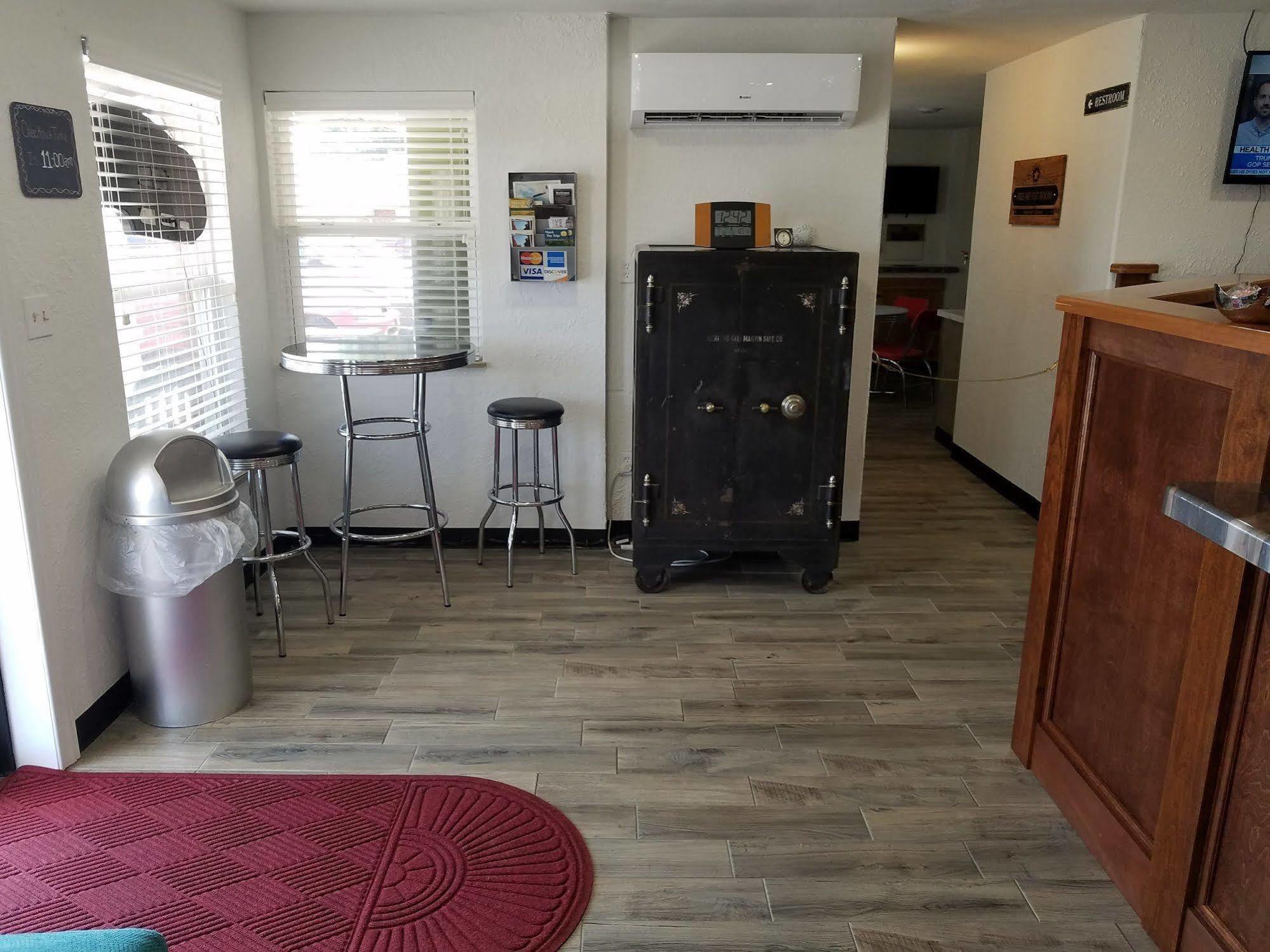 West Plains Motel Εξωτερικό φωτογραφία